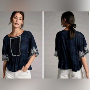 Anthropologie Pilcro Women's Short Orchid Embroidered Sleeves Top Size Medium